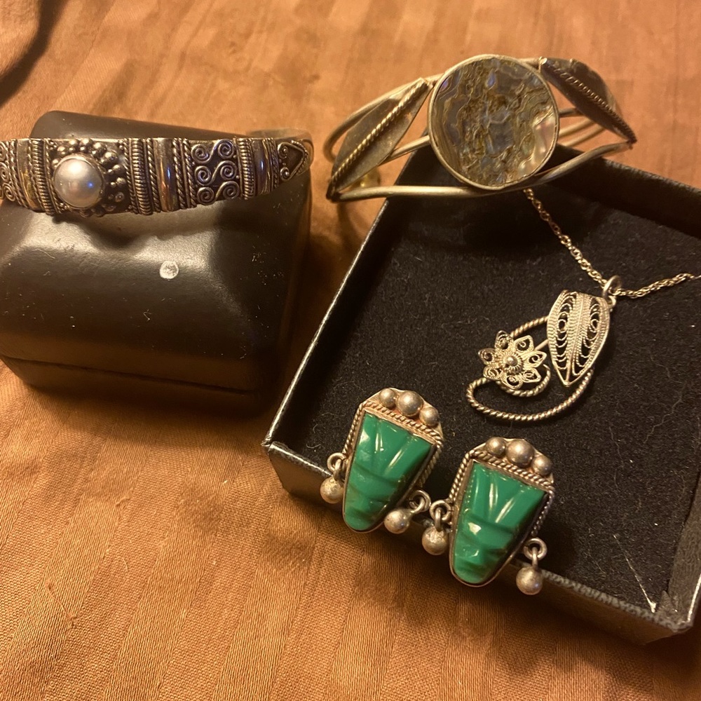 Great lot wholesale for your resale